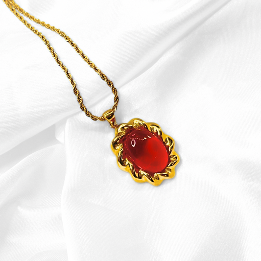 RED AURA NECKLACE GOLDEN ECHO