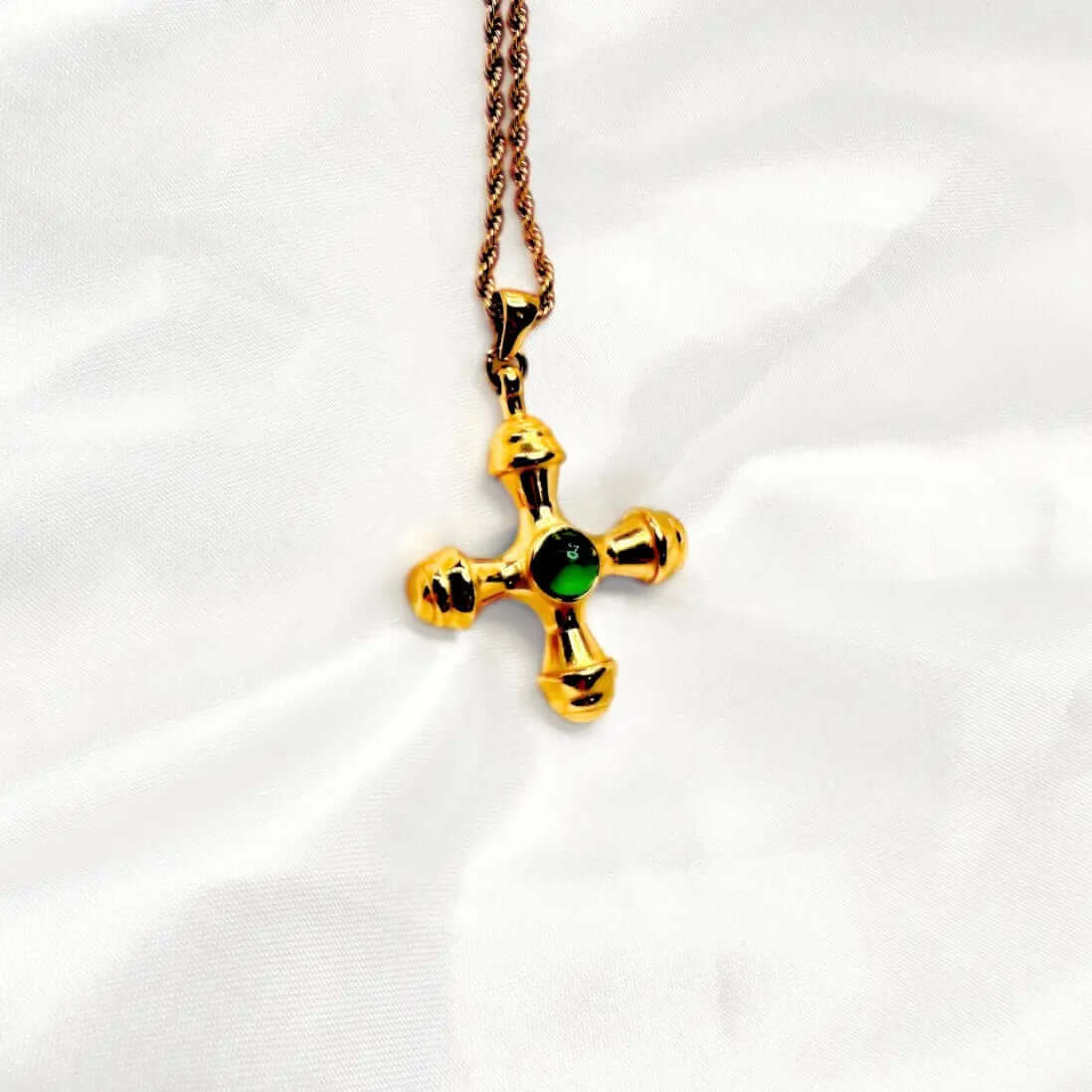 GREEN CROSS NECKLACE GOLDEN ECHO