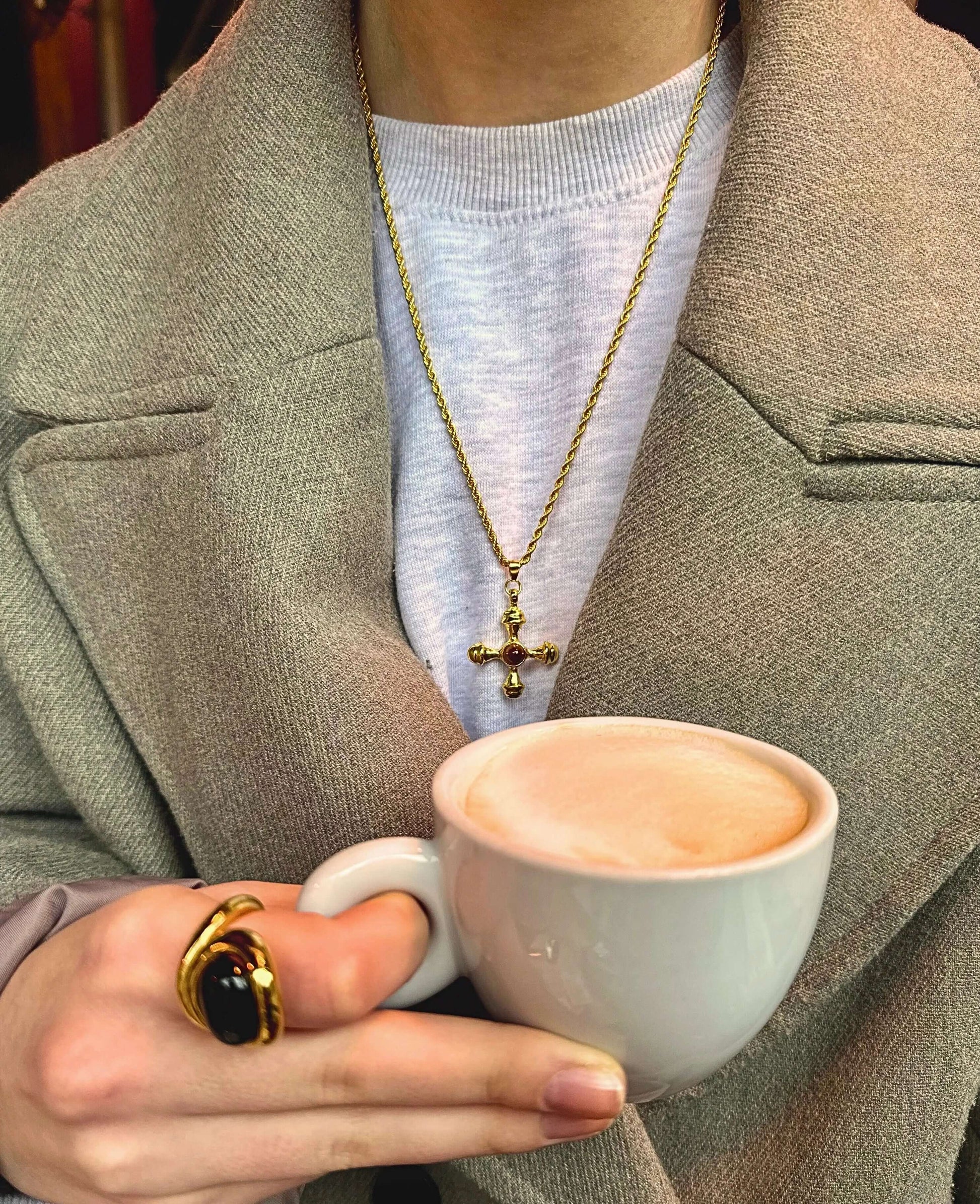 BROWN CROSS NECKLACE GOLDEN ECHO