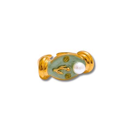 FLORA PEARL RING GOLDEN ECHO
